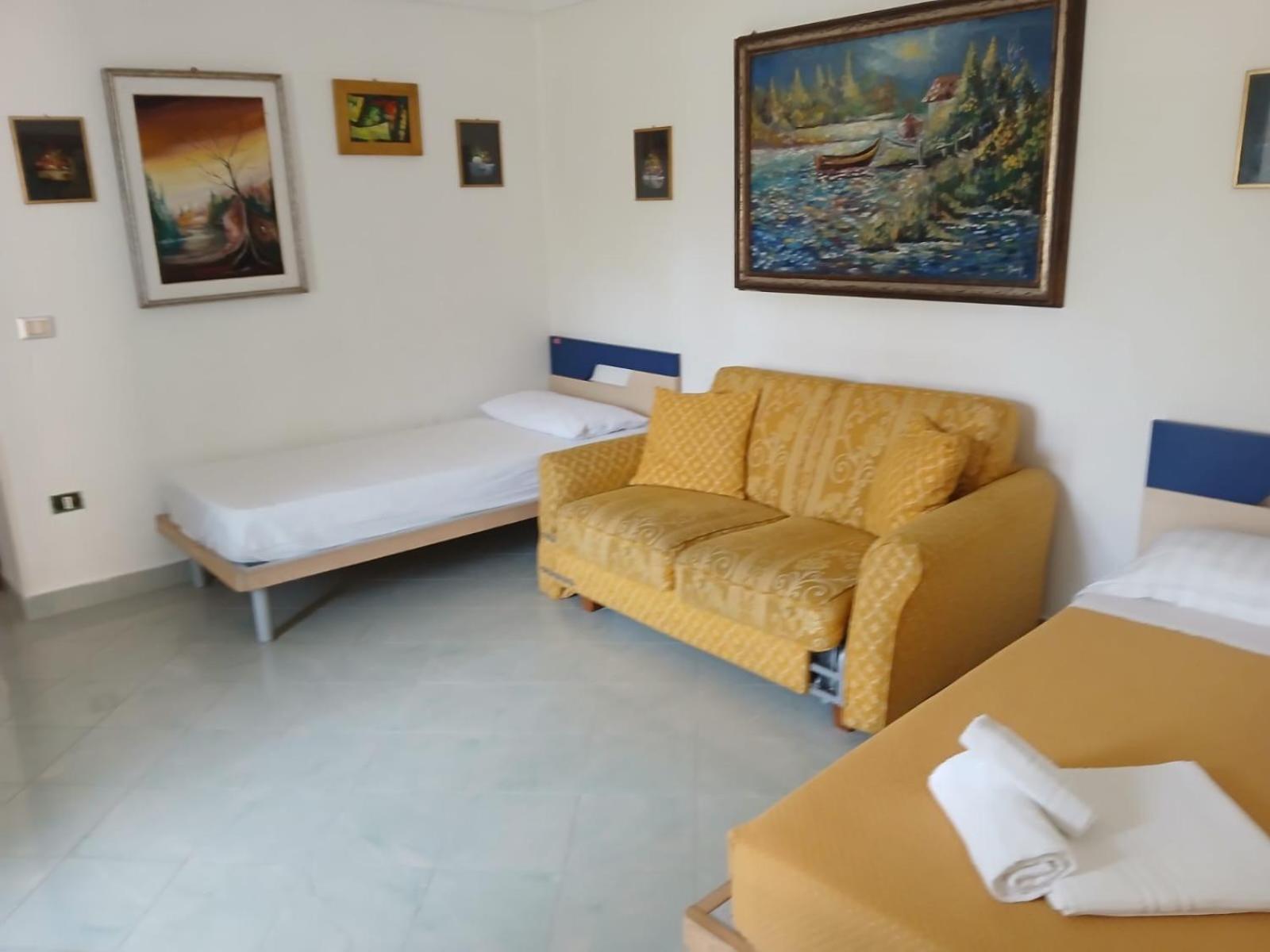 Alloggio Turistico Isabella Ventotene Exterior photo